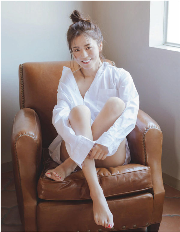 佐野真彩写真集《〜AL MAÑANA〜》高清全本[84P]