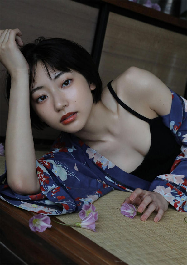 武田玲奈写真集《Geranium》高清全本[47P]