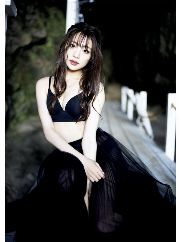 志田友美写真集《RESTART》高清全本[132P]