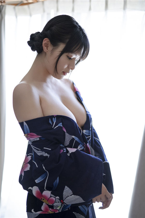 星名美津纪写真集《浴衣を脱いで…》高清全本[60P]