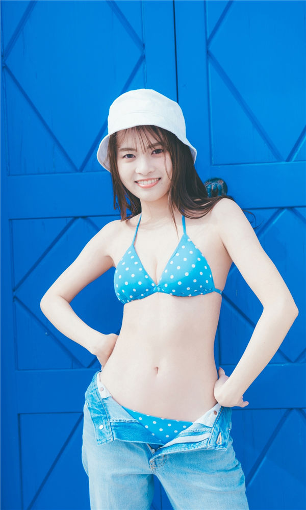 新条由芽写真集《Over the Green》高清全本[45P]