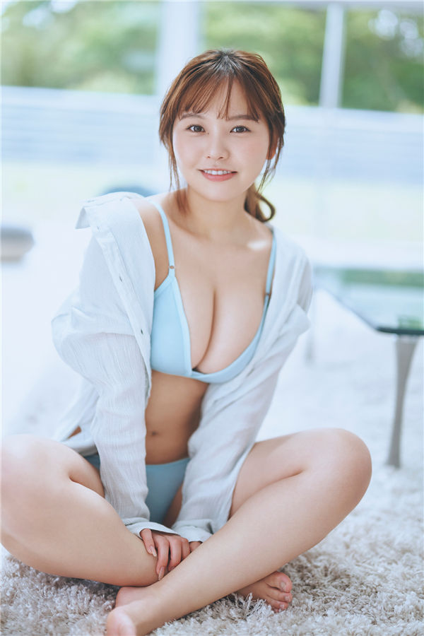 本乡柚巴写真集《Sunflower》高清全本[44P]