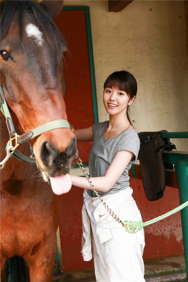 唐田英里佳写真集《[YS Web] 2017-02-22 Vol.738 Erika Karata 唐田えりか》高清全本[91P]