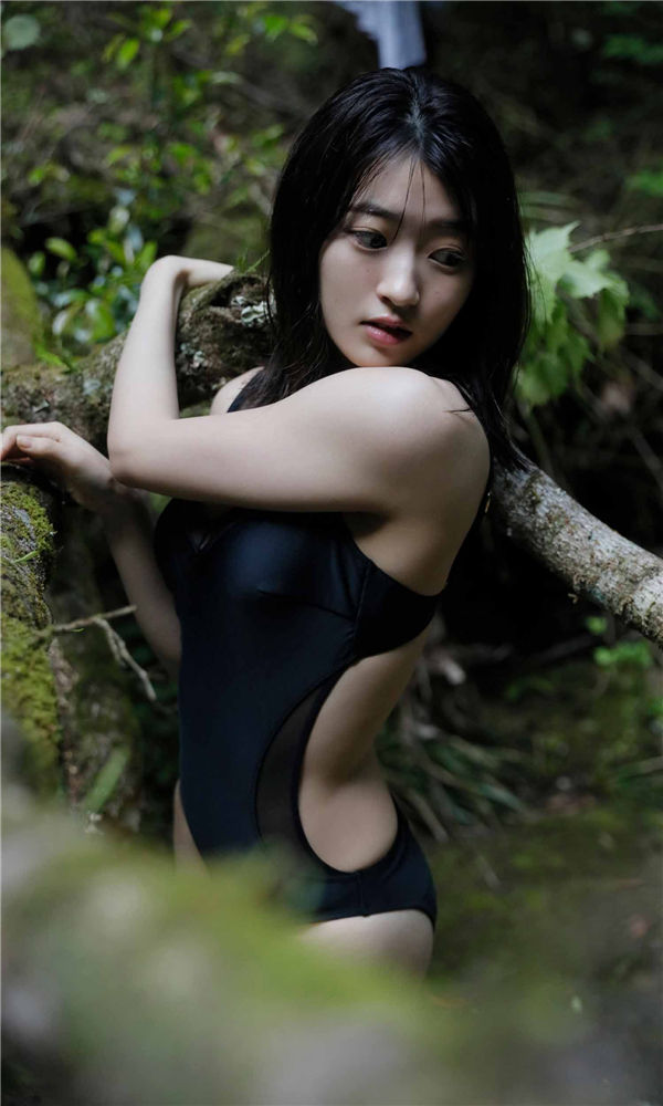 吉永亚由里写真集《好きかもしれない》高清全本[44P]