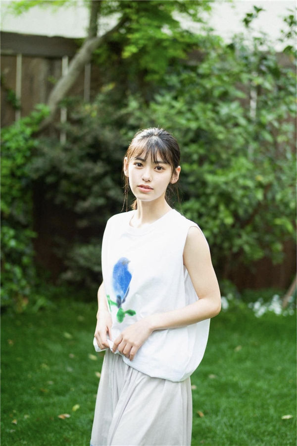 池田朱那写真集《resonance》高清全本[65P]