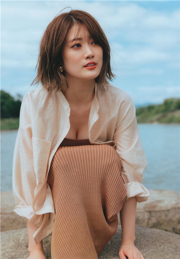 樋口日奈1ST写真集《恋人のように》高清全本[141P]