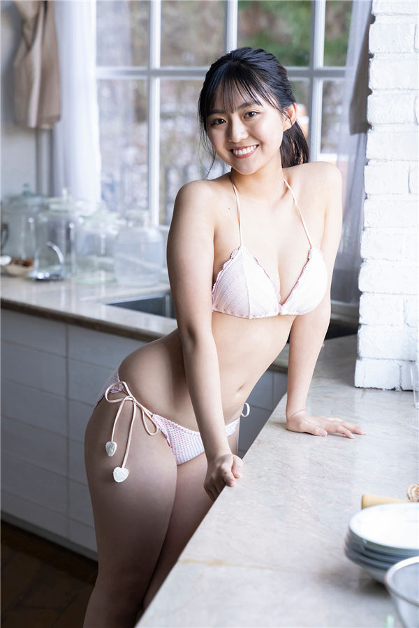 丰田露娜写真集《SNOW WHITE》高清全本[61P]