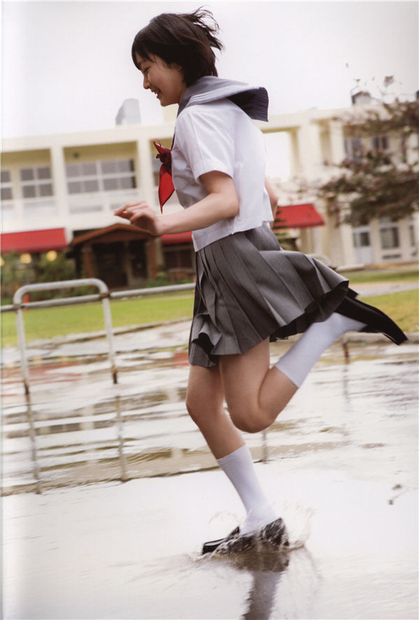 宫本佳林1ST写真集《佳林》高清全本[105P]