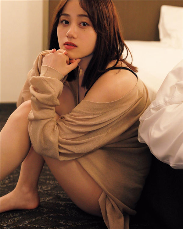 伊藤美来写真集《Sheer》高清全本[156P]