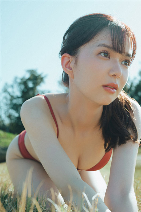 松平璃子写真集《[WPB-net] No.286 松平璃子「バズる美脚、美尻。」》高清全本[142P/7V]