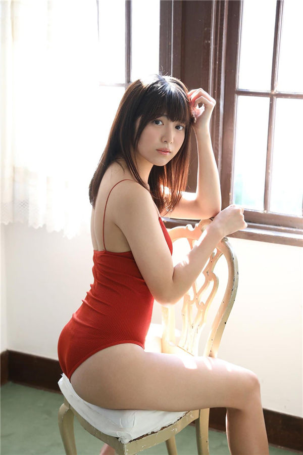 吉田莉樱写真集《イノセンス》高清全本[41P]