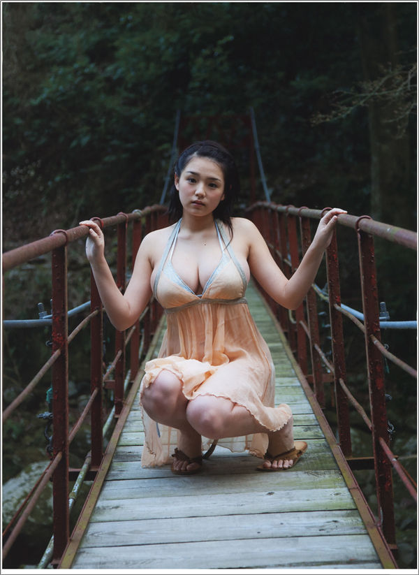 筱崎爱写真集《桜サクトキ》高清全本[101P]