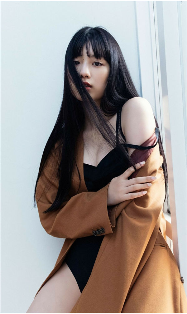 鹤嶋乃爱写真集《生まれながらにして女優。》高清全本[66P]