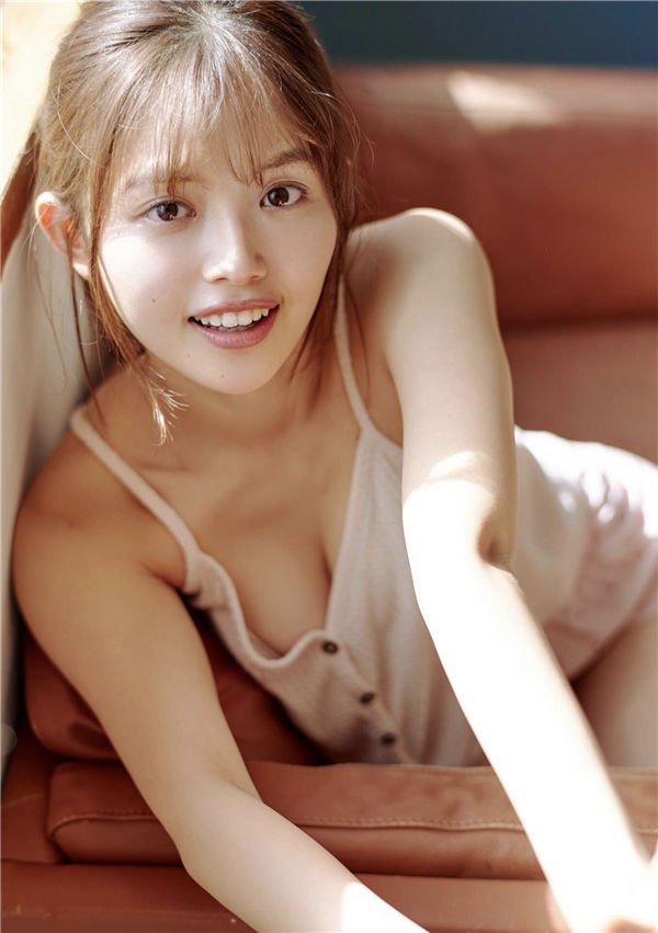 森日菜美写真集《全力全開！ニューヒロイン》高清全本[36P]