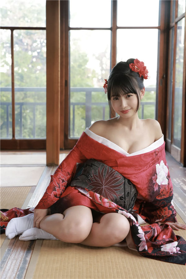 望月琉叶写真集《着物の下は、まさかの美バスト》高清全本[73P]