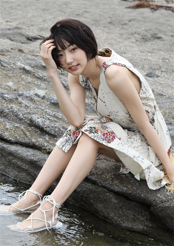 武田玲奈写真集《Geranium》高清全本[47P]