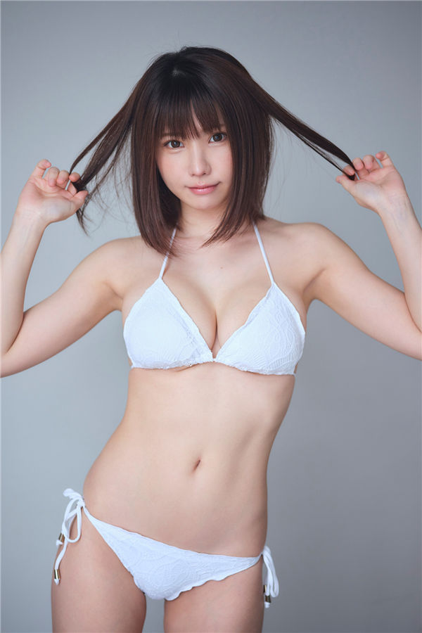 Enako写真集《エンドレスサマー》高清全本[48P]