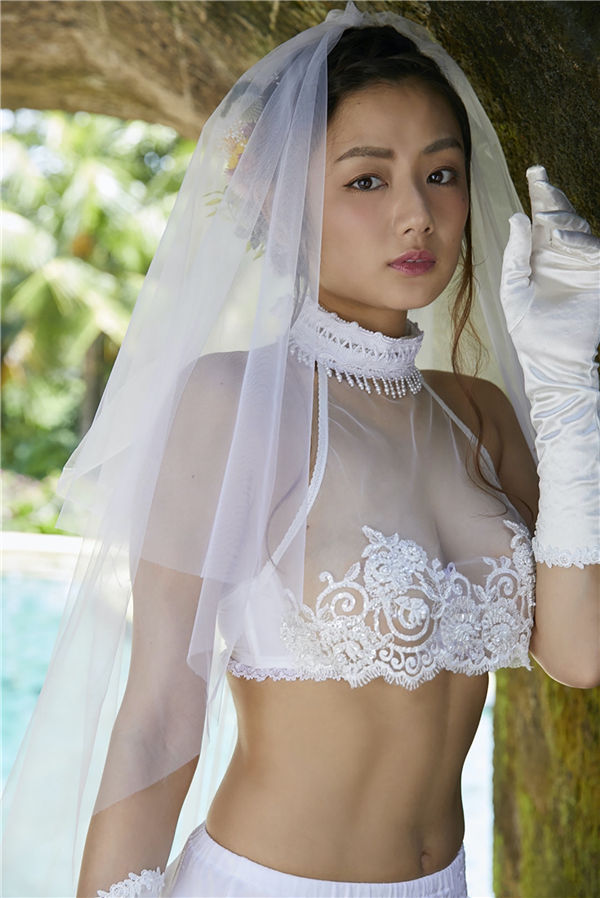 片山萌美写真集《Sea》高清全本[61P]