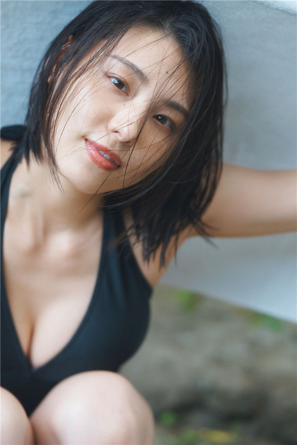 相乐伊织写真集《水濡れ25連発》高清全本[26P]