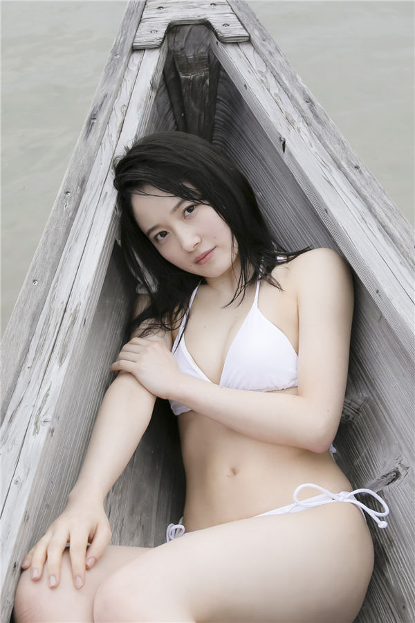 森户知沙希写真集《[Hello! Project Digital Books] Vol.206 Chisaki Morito 森戸知沙希》高清全本[101P]