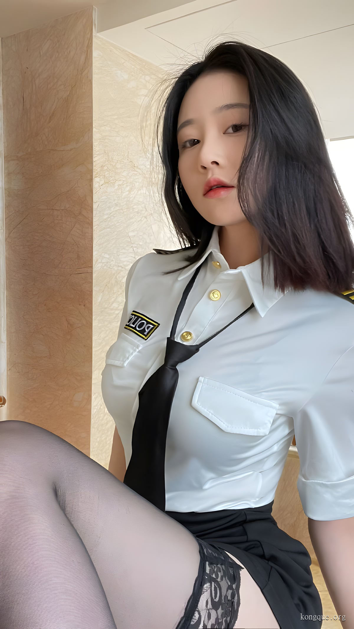 年年Nnian - 全套127期&amp;随包视频[38.6G-2025.9]