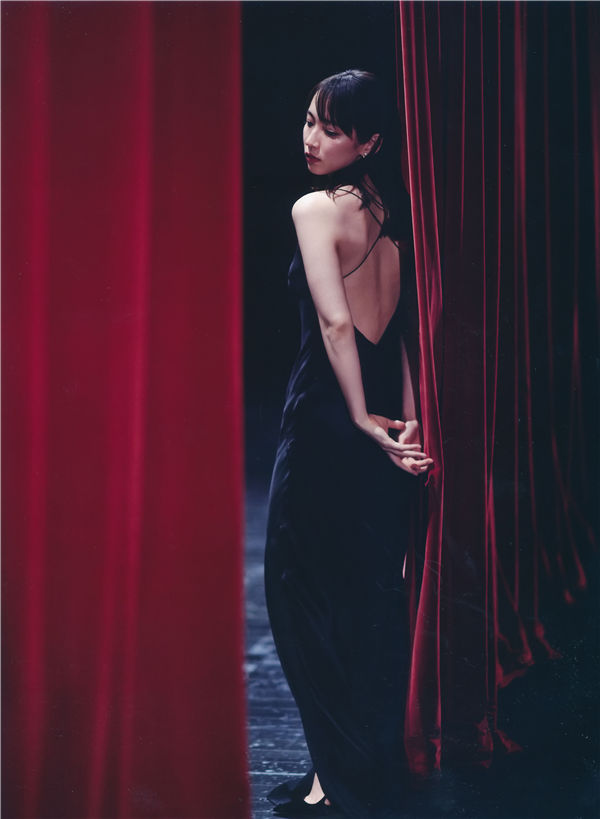 吉冈里帆写真集《里帆採取》高清全本[146P]