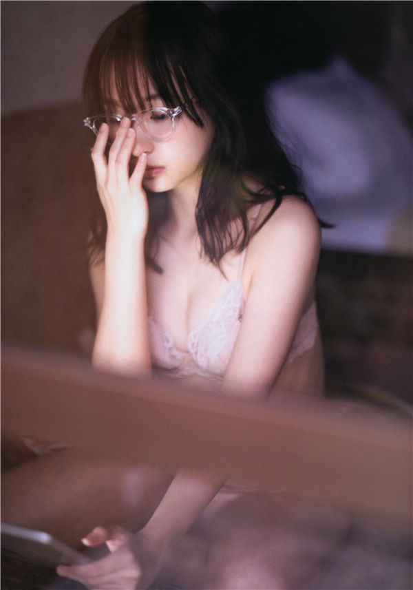 影山优佳1ST写真集《知らないことだらけ》高清全本[131P]