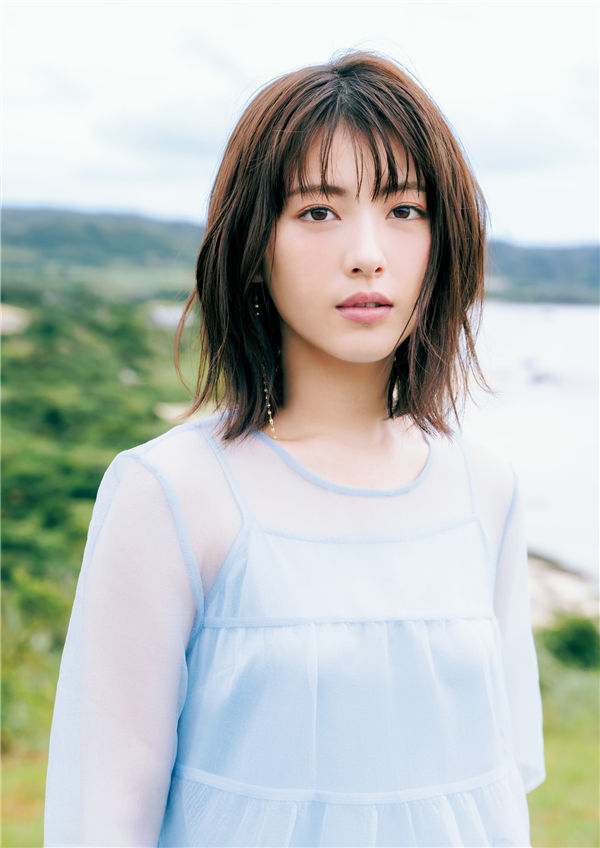 滨边美波写真集《20》高清全本[142P]