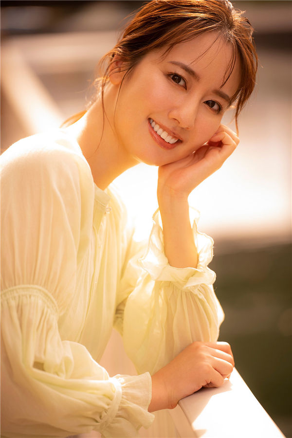 相场诗织写真集《秋田美人とは、相場詩織のことである。》高清全本[57P]