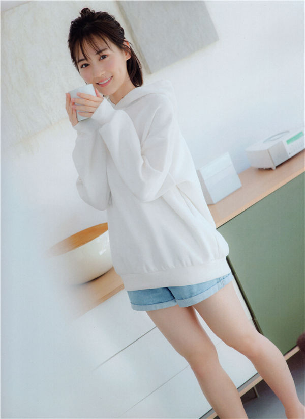 山下美月写真集《WHITE graph 005 2021.03.24》高清全本[57P]