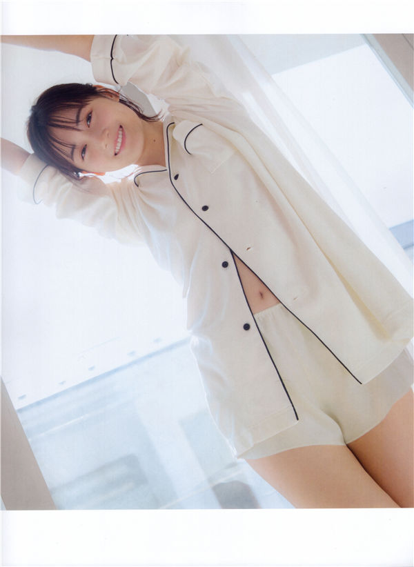 山下美月写真集《WHITE graph 005 2021.03.24》高清全本[57P]