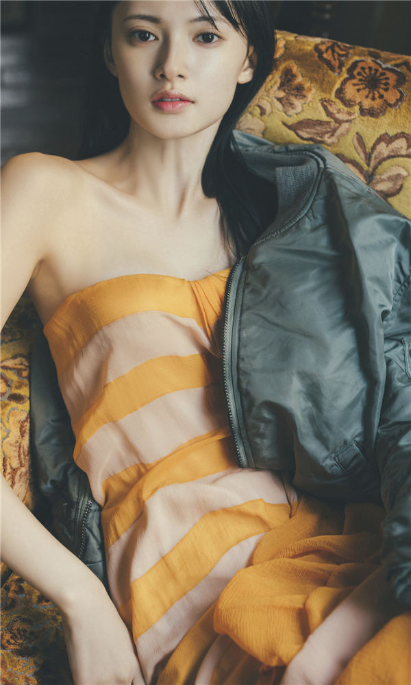 青岛心写真集《祝日》高清全本[68P]