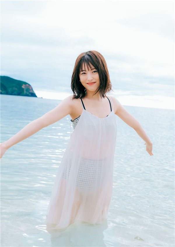 滨边美波写真集《20》高清全本[142P]