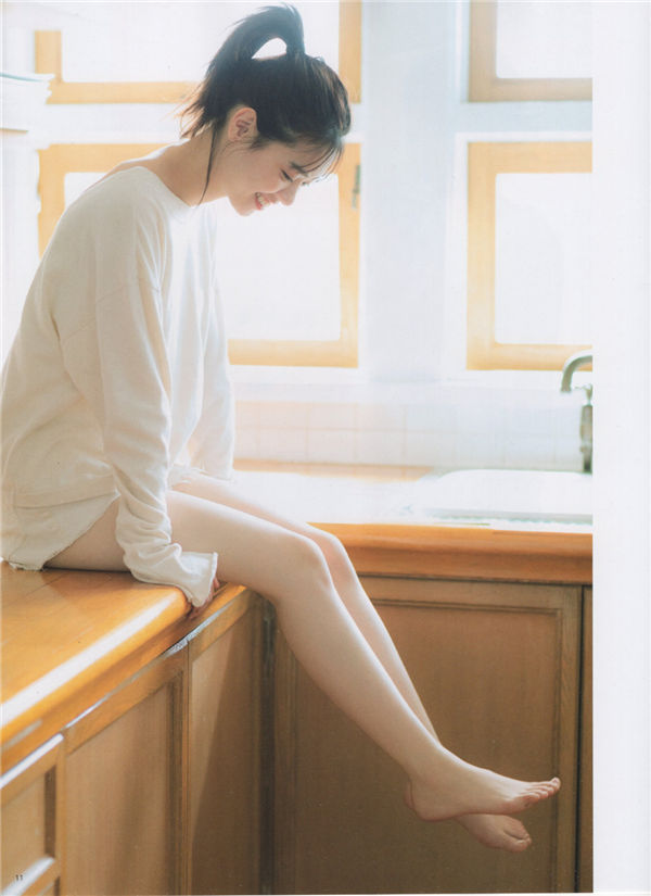 西野七濑写真集《WHITE graph 002 2019.11.12》高清全本[54P]