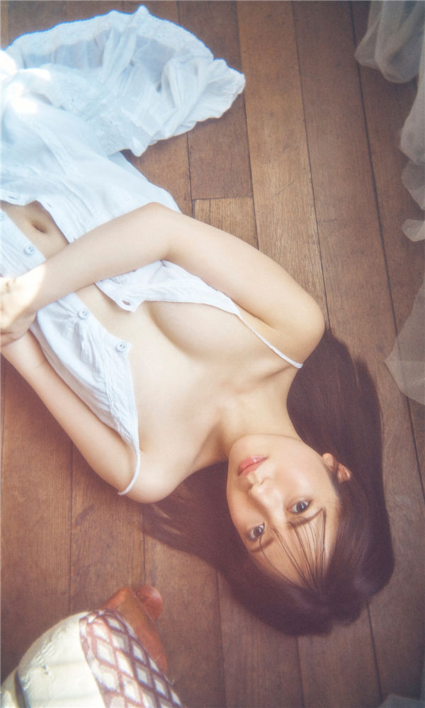 小湊よつ葉写真集《まっさらな再会。》高清全本[48P]