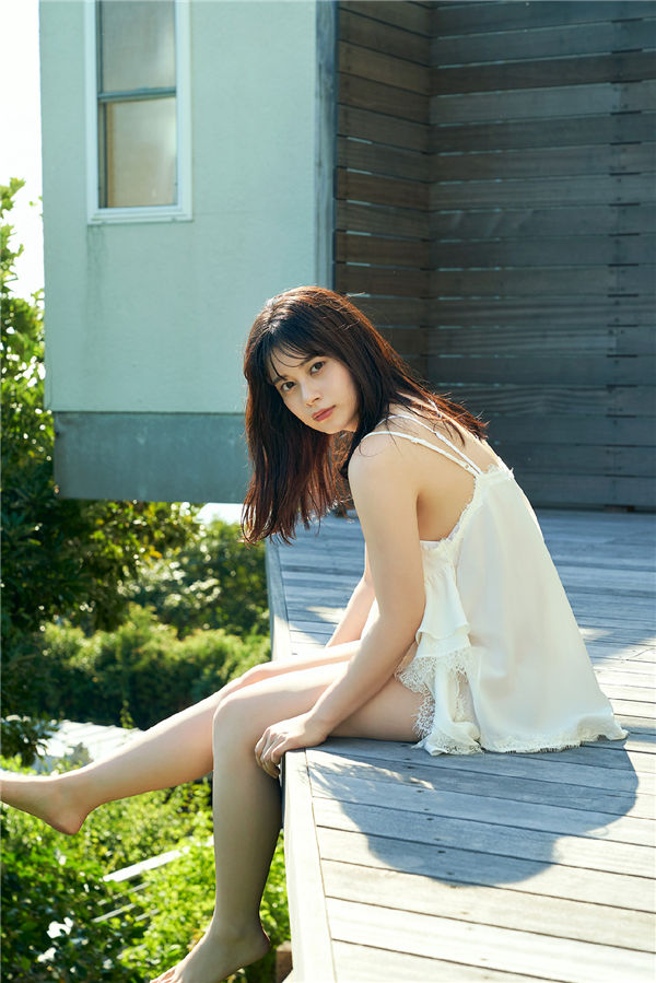 大久保樱子写真集《きらめき、ゆらめく。》高清全本[53P]