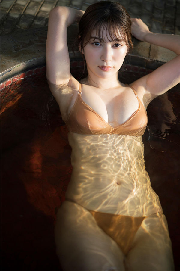 雪平莉左写真集《さざ波が聞こえる》高清全本[58P]