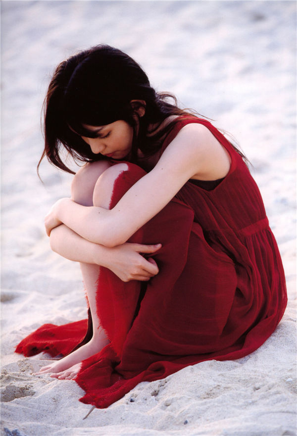 道重沙由美写真集《憧憬》高清全本[76P]