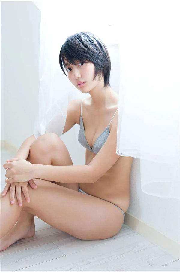 新井爱瞳写真集《19歳。東京。》高清全本[93P]