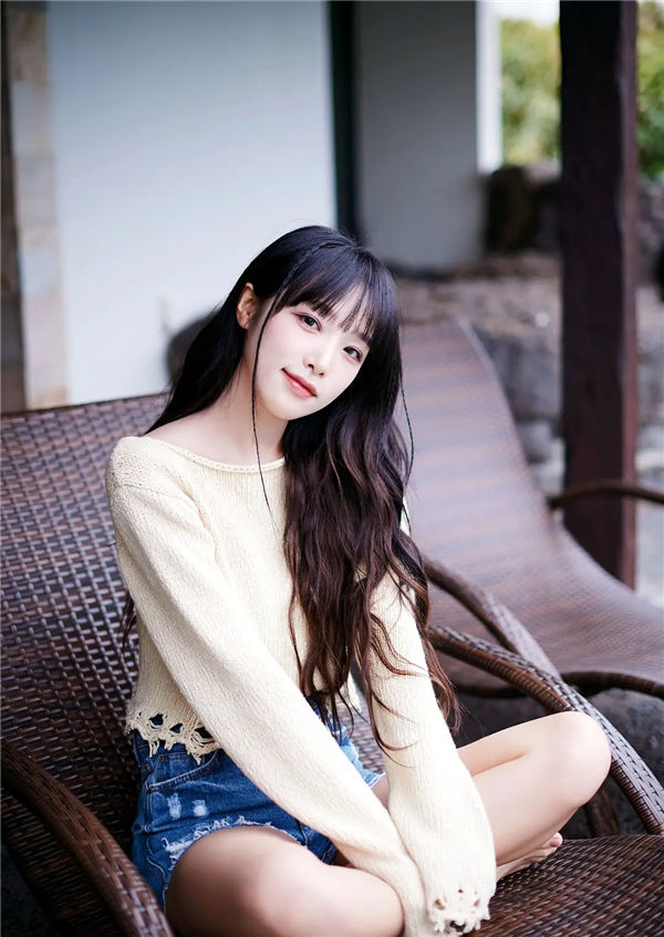 崔叡娜1ST写真集《YENA》高清全本[118P]