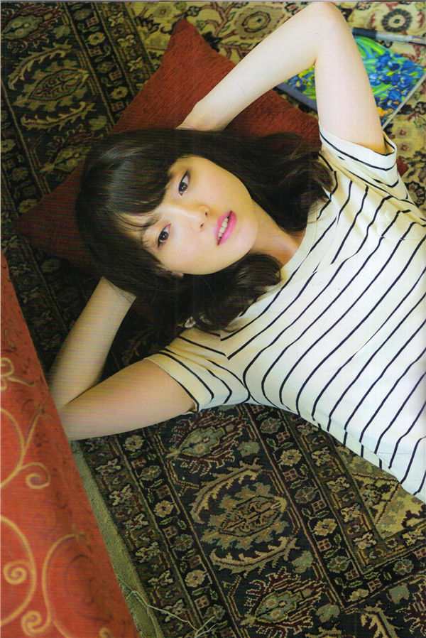 花泽香菜写真集《遠い口笛》高清全本[95P]