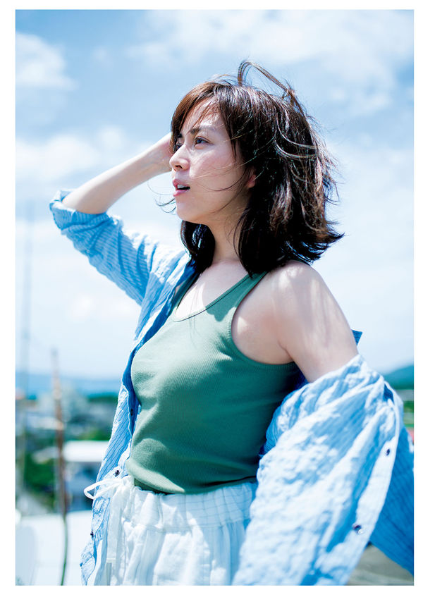 比嘉爱未写真集《flap》高清全本[116P]