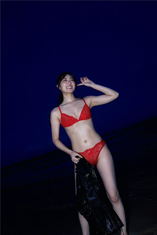 奥山和纱写真集《月刊 奥山かずさ・想》高清全本[105P]