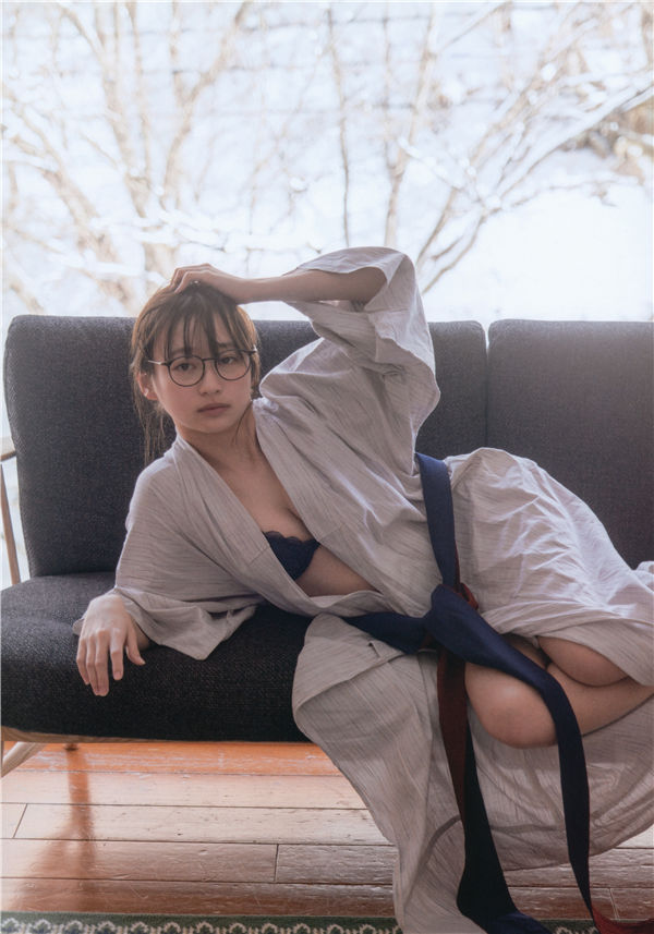 影山优佳1ST写真集《知らないことだらけ》高清全本[131P]