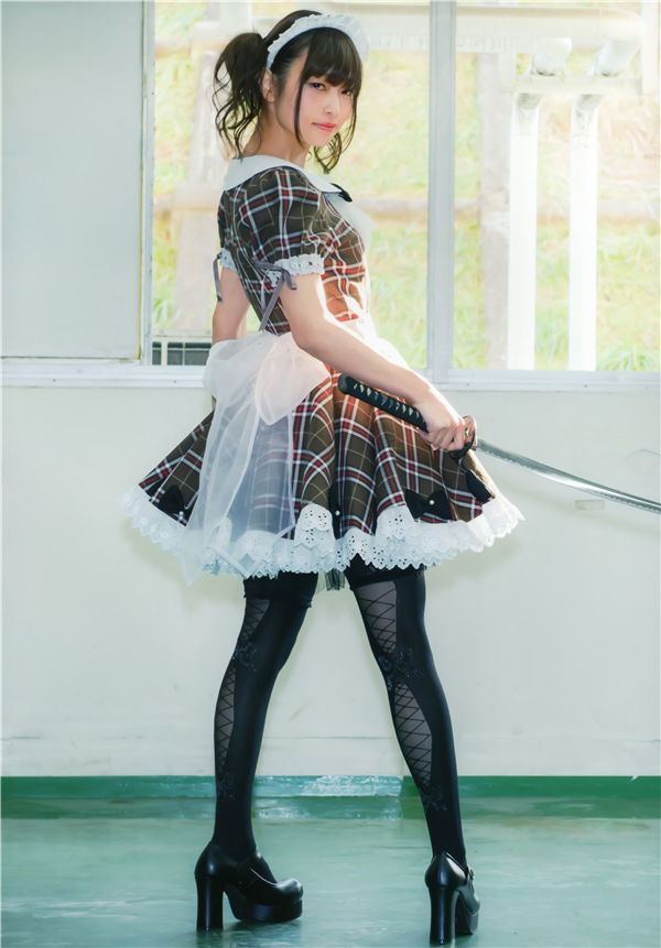 立花理香1ST写真集《どうも、立花です。》高清全本[128P]