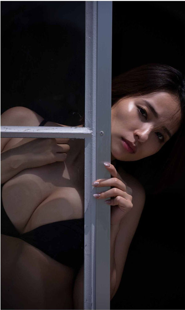 水崎绫女写真集《恋慕る》普清全本[43P]