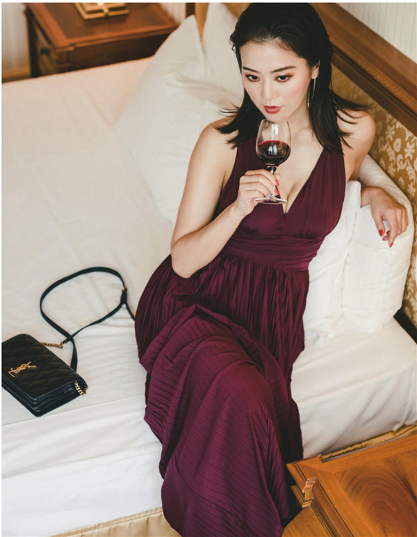 佐野真彩写真集《〜AL MAÑANA〜》高清全本[84P]