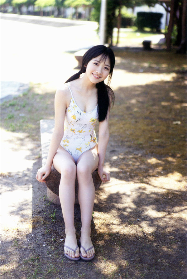 石田千穗1ST写真集《檸檬の季節》高清全本[148P]