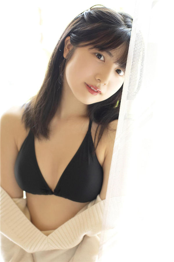 吉田莉樱写真集《Clear》高清全本[151P]