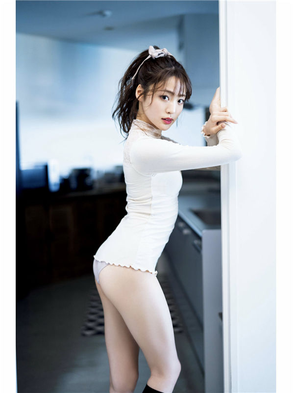 志田友美写真集《RESTART》高清全本[132P]